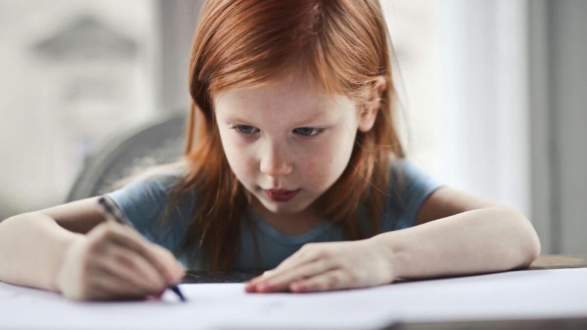A pegada correta do lápis e sua relação com a grafia e o aprendizado infantil