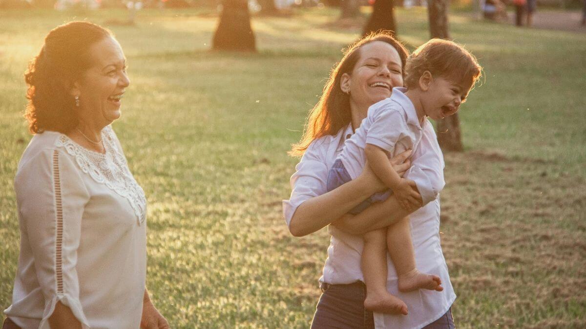 Entre Flores e Verdades a beleza real de ser mãe