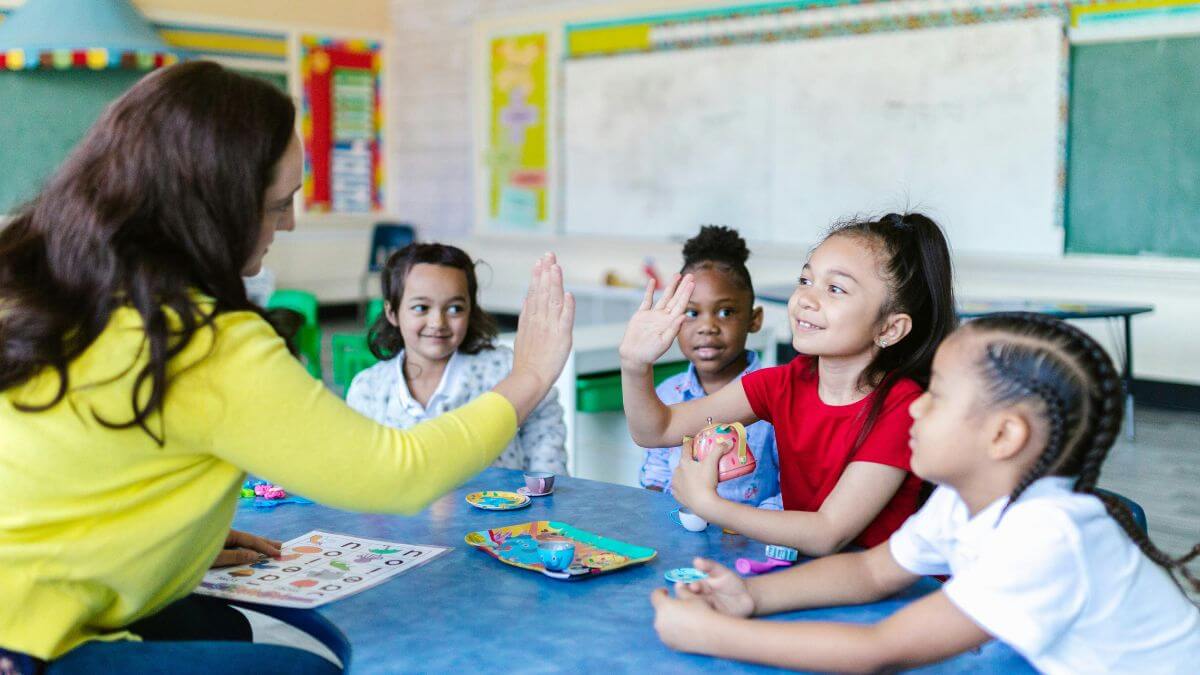 Volta às aulas: como apoiar a continuidade do ano letivo